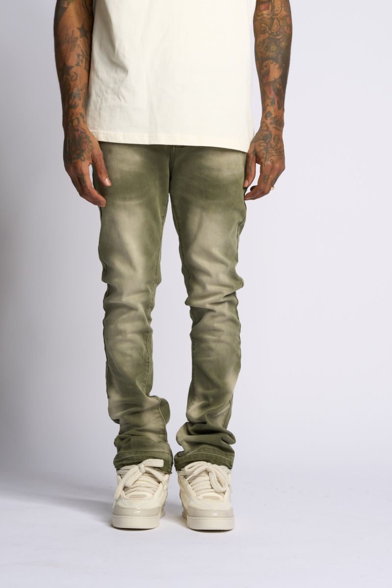 "12 AM MOMENTS" STACKED JEANS (OLIVE)